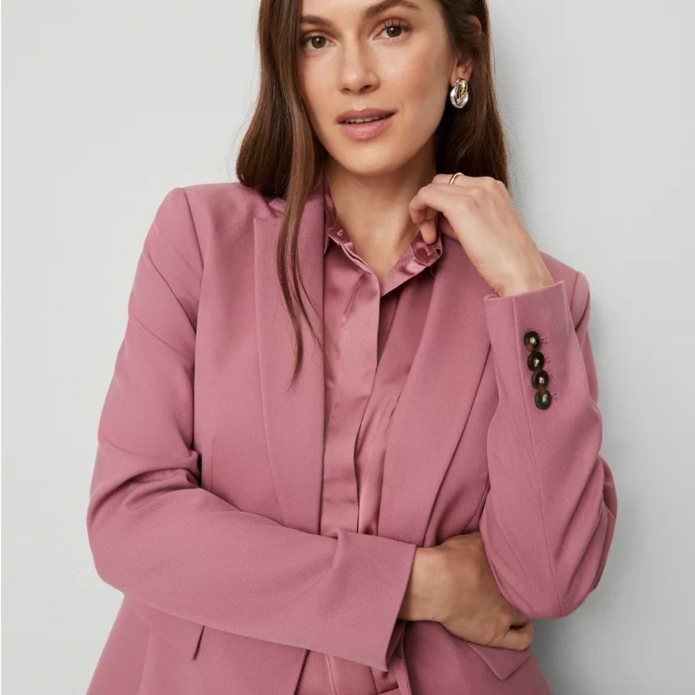 Elegant Pink Women's Blazer